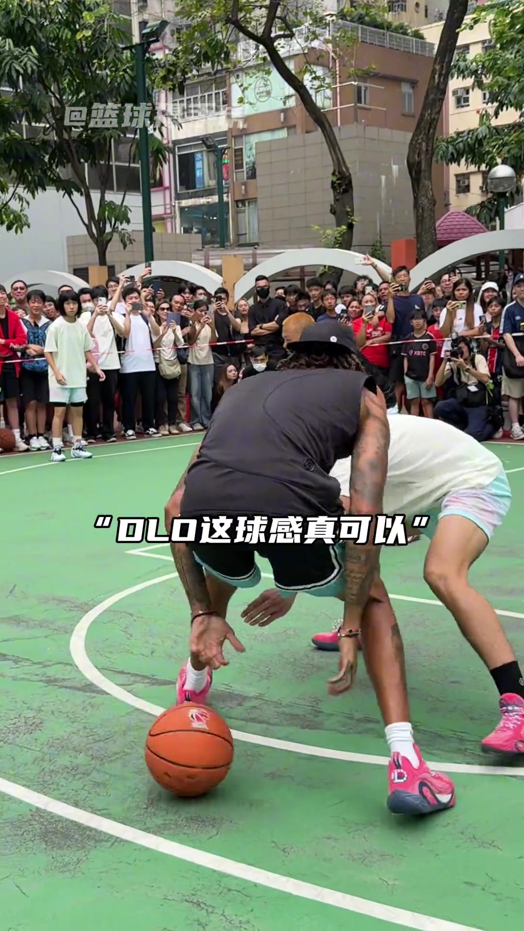 金年会体育别叫我水拉😈拉塞尔打街球遭遇严防 认真后开启降维打击模式