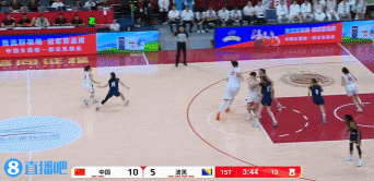 金年会金字招牌诚信至上🤩接着打！张子宇内线低位要球 转身顶着人强打又是2+0！